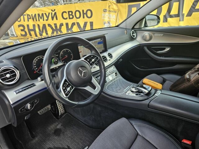 Синій Мерседес Е-Клас, об'ємом двигуна 0 л та пробігом 270 тис. км за 38900 $, фото 5 на Automoto.ua