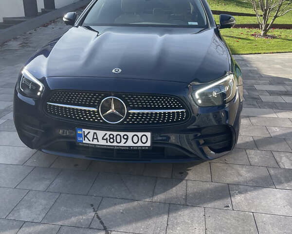 Синий Мерседес Е-Класс, объемом двигателя 1.99 л и пробегом 74 тыс. км за 48500 $, фото 5 на Automoto.ua