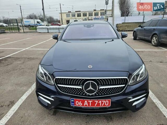 Синий Мерседес Е-Класс, объемом двигателя 3 л и пробегом 274 тыс. км за 35000 $, фото 4 на Automoto.ua