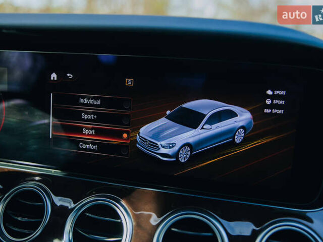 Синий Мерседес Е-Класс, объемом двигателя 3 л и пробегом 38 тыс. км за 49999 $, фото 74 на Automoto.ua