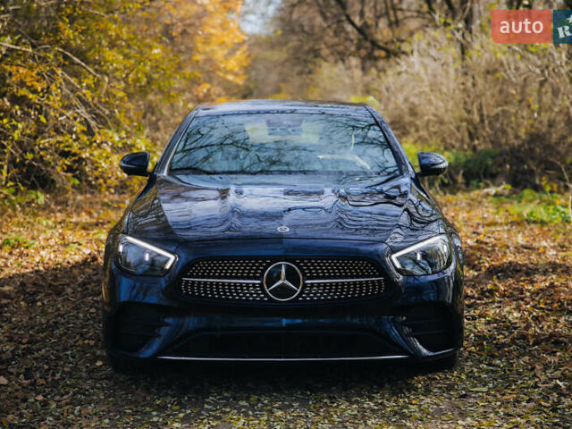 Синий Мерседес Е-Класс, объемом двигателя 3 л и пробегом 38 тыс. км за 49999 $, фото 1 на Automoto.ua