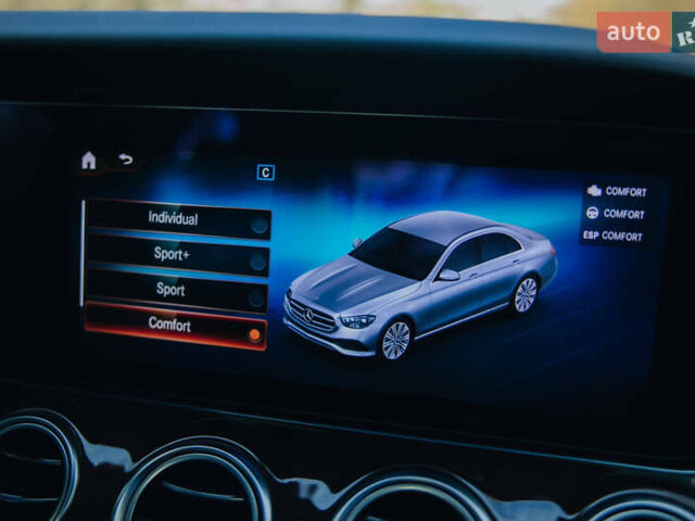 Синий Мерседес Е-Класс, объемом двигателя 3 л и пробегом 38 тыс. км за 49999 $, фото 76 на Automoto.ua