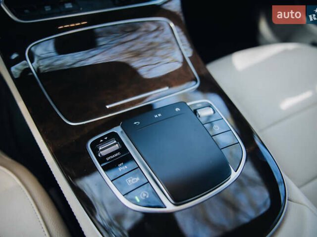 Синий Мерседес Е-Класс, объемом двигателя 3 л и пробегом 42 тыс. км за 48000 $, фото 48 на Automoto.ua