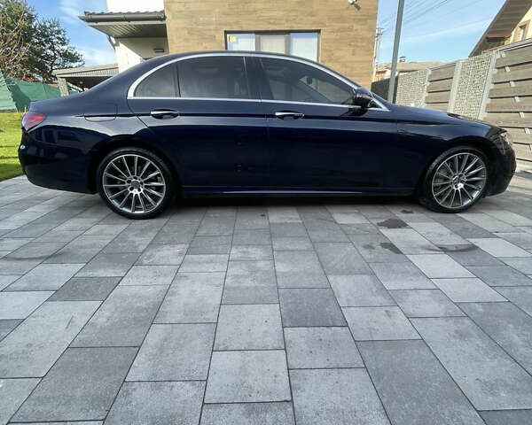 Синий Мерседес Е-Класс, объемом двигателя 1.99 л и пробегом 74 тыс. км за 48500 $, фото 11 на Automoto.ua