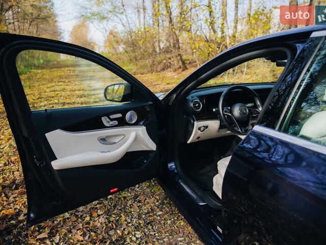 Синий Мерседес Е-Класс, объемом двигателя 3 л и пробегом 42 тыс. км за 48000 $, фото 24 на Automoto.ua