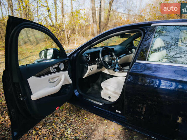 Синий Мерседес Е-Класс, объемом двигателя 3 л и пробегом 42 тыс. км за 48000 $, фото 25 на Automoto.ua