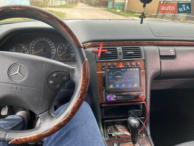 Синій Мерседес Е-Клас, об'ємом двигуна 2 л та пробігом 370 тис. км за 3500 $, фото 2 на Automoto.ua