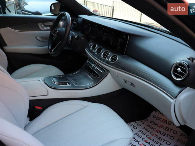 Синий Мерседес Е-Класс, объемом двигателя 2 л и пробегом 55 тыс. км за 47900 $, фото 50 на Automoto.ua