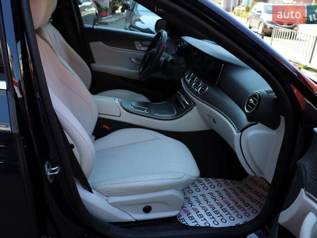 Синий Мерседес Е-Класс, объемом двигателя 2 л и пробегом 55 тыс. км за 47900 $, фото 49 на Automoto.ua