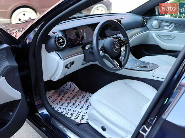 Синий Мерседес Е-Класс, объемом двигателя 2 л и пробегом 55 тыс. км за 47900 $, фото 16 на Automoto.ua