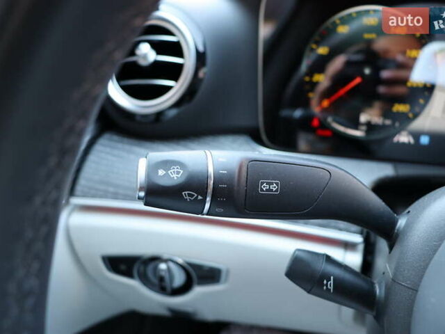 Синий Мерседес Е-Класс, объемом двигателя 2 л и пробегом 55 тыс. км за 47900 $, фото 25 на Automoto.ua