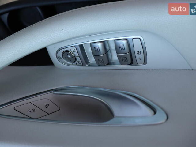 Синий Мерседес Е-Класс, объемом двигателя 2 л и пробегом 55 тыс. км за 47900 $, фото 14 на Automoto.ua