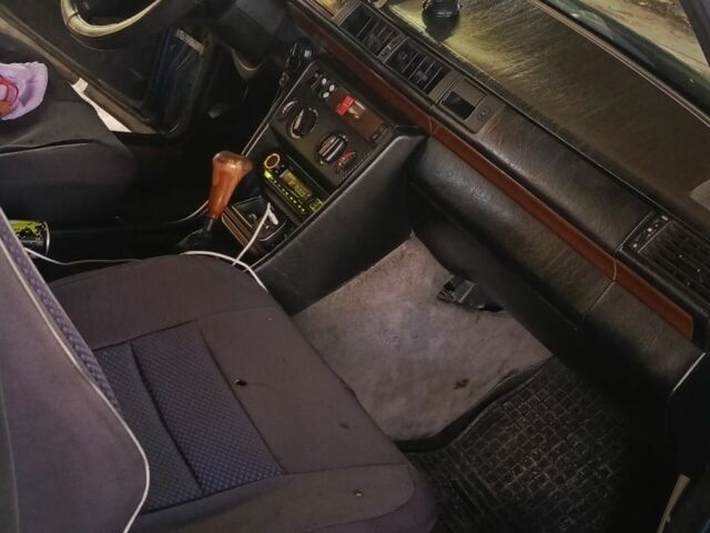 Синій Мерседес Е-Клас, об'ємом двигуна 0 л та пробігом 549 тис. км за 1650 $, фото 10 на Automoto.ua