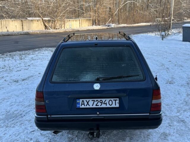 Синій Мерседес Е-Клас, об'ємом двигуна 2.3 л та пробігом 352 тис. км за 1950 $, фото 7 на Automoto.ua