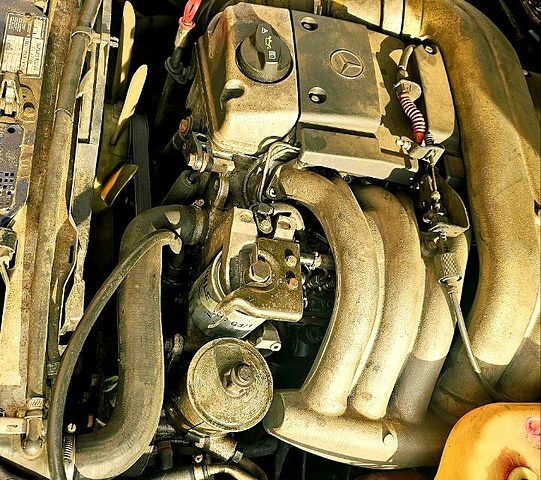 Синий Мерседес Е-Класс, объемом двигателя 3 л и пробегом 0 тыс. км за 5000 $, фото 7 на Automoto.ua