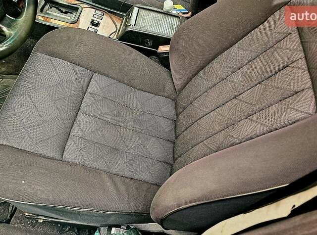 Синий Мерседес Е-Класс, объемом двигателя 3 л и пробегом 450 тыс. км за 5000 $, фото 4 на Automoto.ua