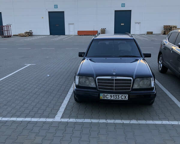 Синий Мерседес Е-Класс, объемом двигателя 2.8 л и пробегом 390 тыс. км за 2800 $, фото 15 на Automoto.ua