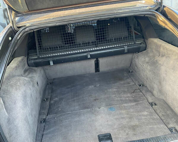 Синий Мерседес Е-Класс, объемом двигателя 2 л и пробегом 800 тыс. км за 2500 $, фото 9 на Automoto.ua