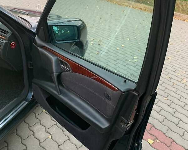 Синий Мерседес Е-Класс, объемом двигателя 2.4 л и пробегом 415 тыс. км за 2300 $, фото 15 на Automoto.ua