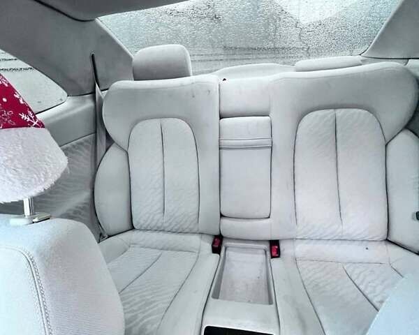 Синій Мерседес Е-Клас, об'ємом двигуна 3.2 л та пробігом 300 тис. км за 4200 $, фото 5 на Automoto.ua