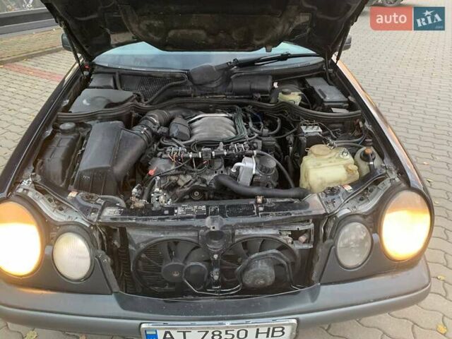 Синий Мерседес Е-Класс, объемом двигателя 2.4 л и пробегом 415 тыс. км за 2300 $, фото 27 на Automoto.ua