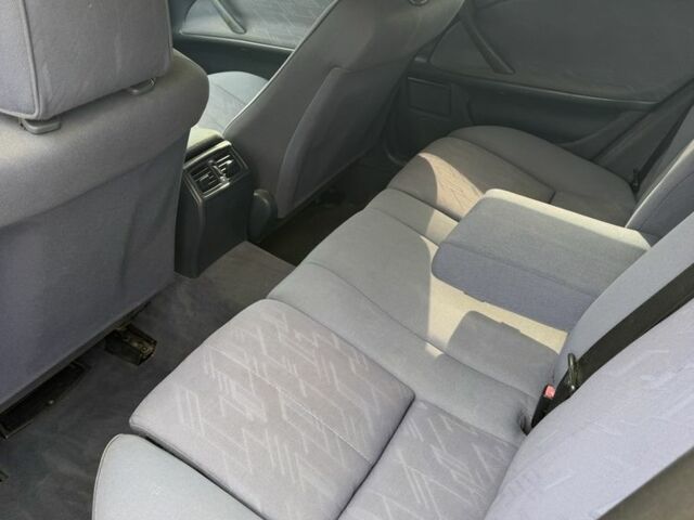 Синий Мерседес Е-Класс, объемом двигателя 0 л и пробегом 395 тыс. км за 2750 $, фото 6 на Automoto.ua