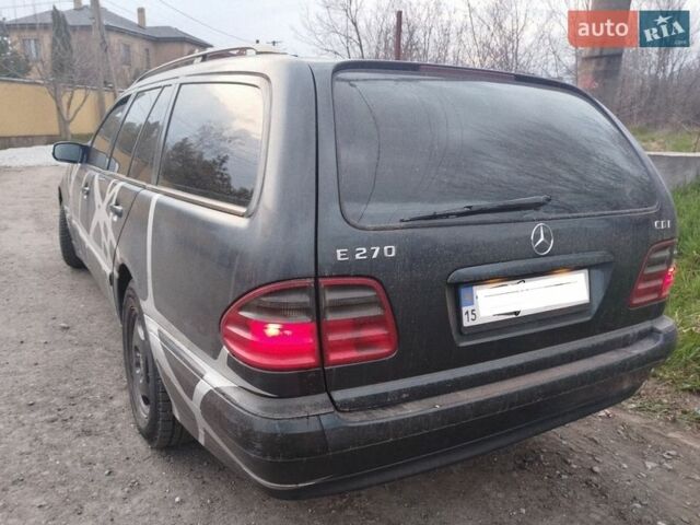 Синий Мерседес Е-Класс, объемом двигателя 2.7 л и пробегом 438 тыс. км за 4100 $, фото 13 на Automoto.ua