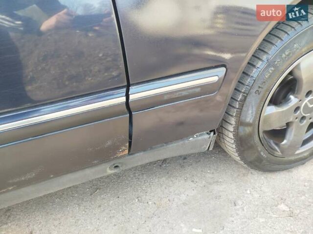 Синий Мерседес Е-Класс, объемом двигателя 2.4 л и пробегом 620 тыс. км за 2400 $, фото 34 на Automoto.ua