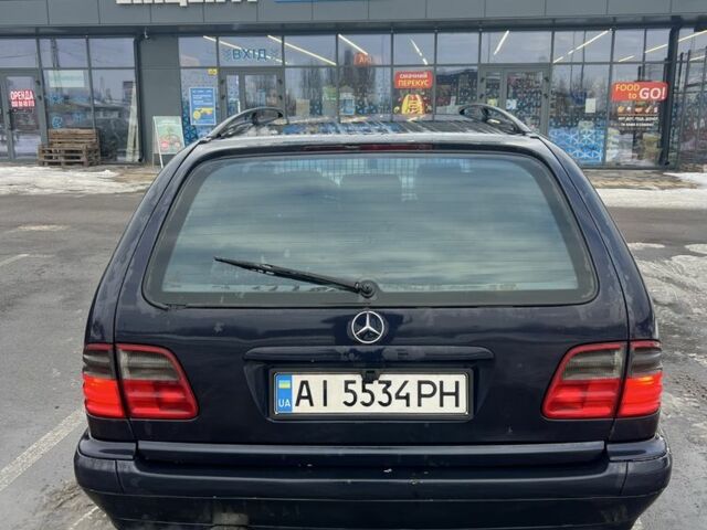 Синий Мерседес Е-Класс, объемом двигателя 2.4 л и пробегом 630 тыс. км за 2200 $, фото 6 на Automoto.ua
