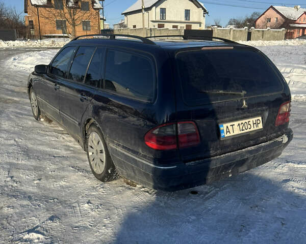 Синий Мерседес Е-Класс, объемом двигателя 2.69 л и пробегом 430 тыс. км за 2850 $, фото 5 на Automoto.ua