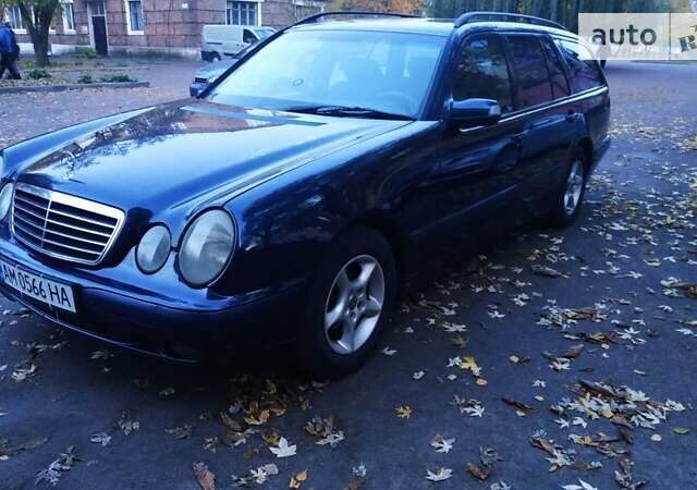 Синий Мерседес Е-Класс, объемом двигателя 2.2 л и пробегом 560 тыс. км за 4500 $, фото 12 на Automoto.ua
