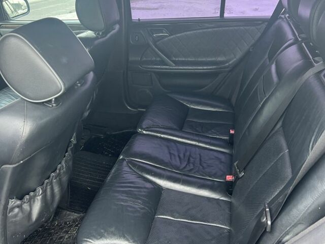 Синий Мерседес Е-Класс, объемом двигателя 2.4 л и пробегом 630 тыс. км за 2200 $, фото 3 на Automoto.ua