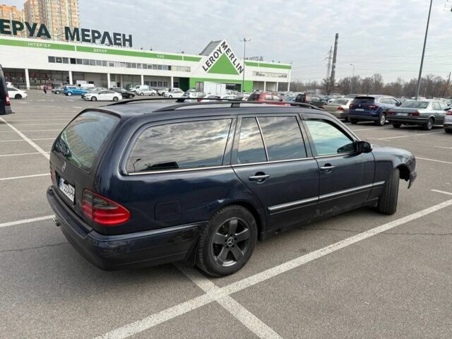 Синий Мерседес Е-Класс, объемом двигателя 2.4 л и пробегом 600 тыс. км за 2800 $, фото 1 на Automoto.ua