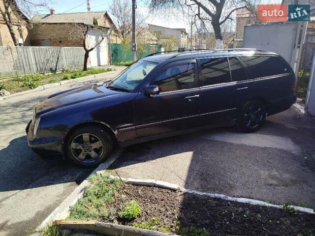 Синий Мерседес Е-Класс, объемом двигателя 2.4 л и пробегом 620 тыс. км за 2400 $, фото 7 на Automoto.ua