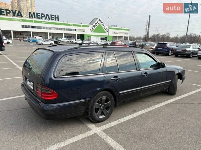 Синий Мерседес Е-Класс, объемом двигателя 2.4 л и пробегом 600 тыс. км за 2600 $, фото 2 на Automoto.ua