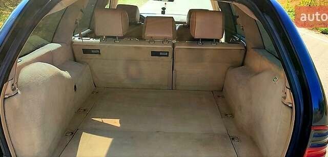 Синій Мерседес Е-Клас, об'ємом двигуна 3.2 л та пробігом 384 тис. км за 6000 $, фото 11 на Automoto.ua