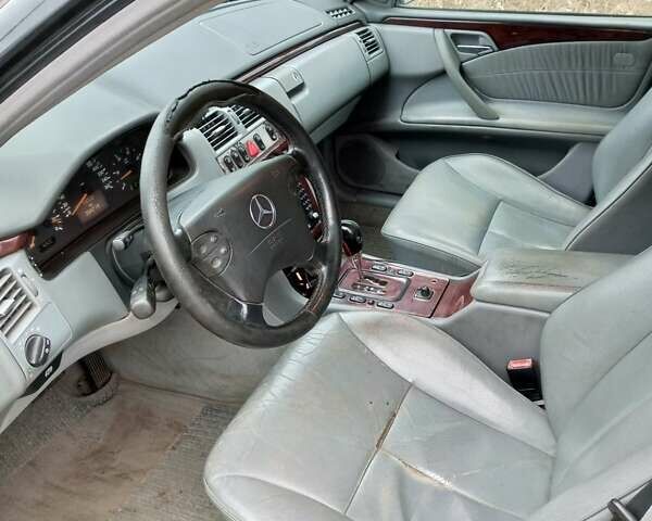 Синій Мерседес Е-Клас, об'ємом двигуна 2.7 л та пробігом 390 тис. км за 2300 $, фото 15 на Automoto.ua