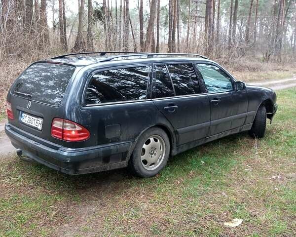 Синій Мерседес Е-Клас, об'ємом двигуна 2.7 л та пробігом 390 тис. км за 2300 $, фото 8 на Automoto.ua