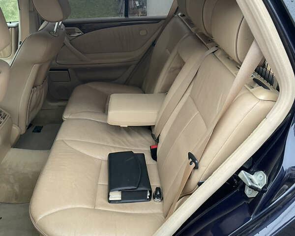 Синій Мерседес Е-Клас, об'ємом двигуна 2.8 л та пробігом 277 тис. км за 5200 $, фото 7 на Automoto.ua