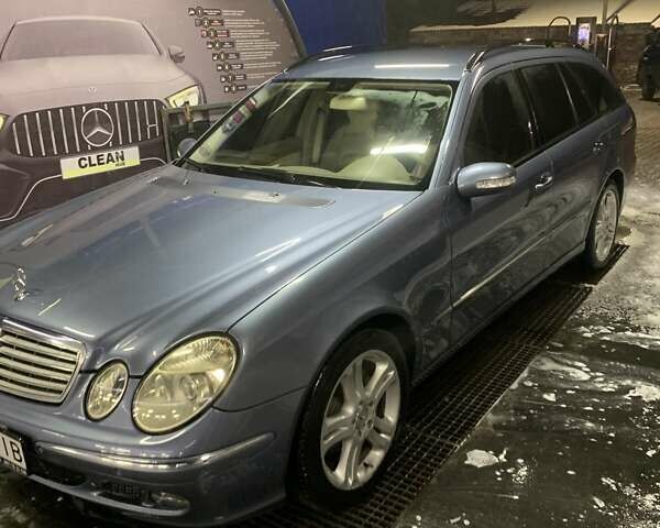 Синий Мерседес Е-Класс, объемом двигателя 3.2 л и пробегом 368 тыс. км за 6700 $, фото 49 на Automoto.ua