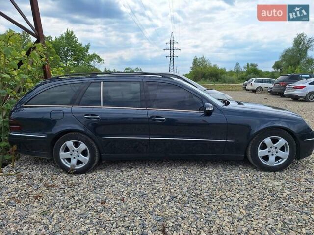 Синий Мерседес Е-Класс, объемом двигателя 2.69 л и пробегом 313 тыс. км за 7777 $, фото 6 на Automoto.ua