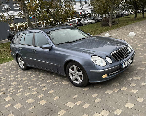 Синий Мерседес Е-Класс, объемом двигателя 2.69 л и пробегом 300 тыс. км за 5899 $, фото 3 на Automoto.ua