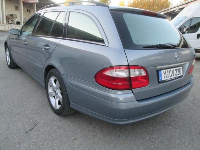 Синий Мерседес Е-Класс, объемом двигателя 3.2 л и пробегом 319 тыс. км за 6000 $, фото 5 на Automoto.ua