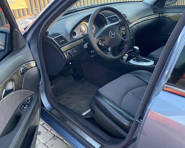 Мерседес Е-Класс 2003 в Мукачеве на Automoto.ua Синий Мерседес Е-Класс, объемом двигателя 1.8 л и пробегом 308 тыс. км за 6200 $, фото 6 на Automoto.ua