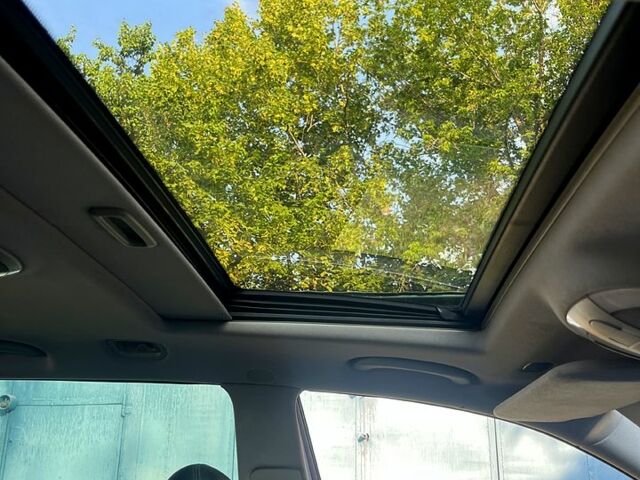 Синий Мерседес Е-Класс, объемом двигателя 3.2 л и пробегом 526 тыс. км за 6100 $, фото 9 на Automoto.ua