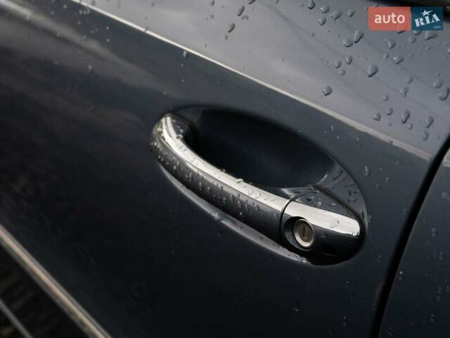 Синий Мерседес Е-Класс, объемом двигателя 3.2 л и пробегом 320 тыс. км за 6700 $, фото 15 на Automoto.ua