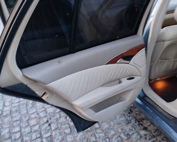 Синий Мерседес Е-Класс, объемом двигателя 3.2 л и пробегом 368 тыс. км за 6700 $, фото 11 на Automoto.ua