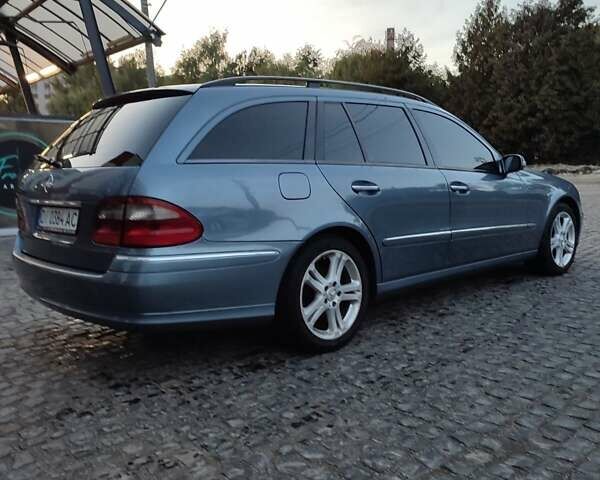 Синий Мерседес Е-Класс, объемом двигателя 3.2 л и пробегом 368 тыс. км за 6700 $, фото 23 на Automoto.ua