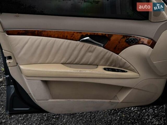 Синий Мерседес Е-Класс, объемом двигателя 3.2 л и пробегом 320 тыс. км за 6700 $, фото 11 на Automoto.ua