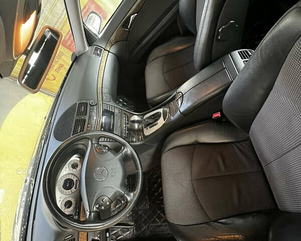 Синій Мерседес Е-Клас, об'ємом двигуна 2.15 л та пробігом 300 тис. км за 8600 $, фото 9 на Automoto.ua